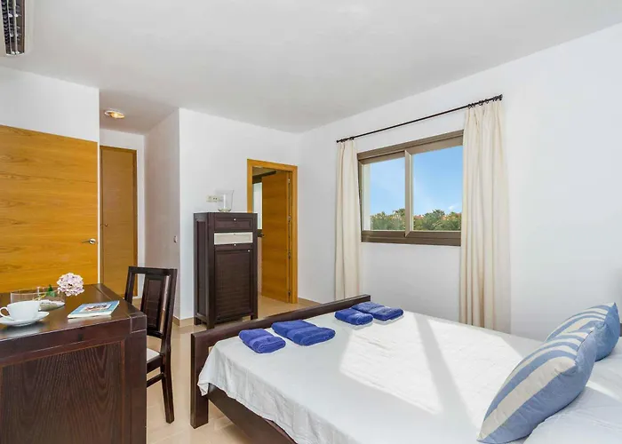 Marinda * Cala'N Bosch (Menorca)